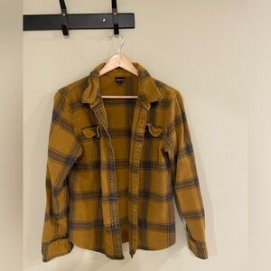 Patagonia Women's Fjord Flannel Organic Cotton Button Down Shirt Size Medium